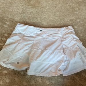 LULULEMON PACE REVIVAL SKIRT SIZE 8